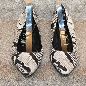 Calvin Klein Snakeskin Flats Size 8 Pointed Toe Animal Print Ballet Shoes
